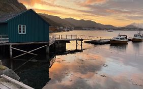 Kraemmervika Rorbuer - Rustic Cabins In Lofoten